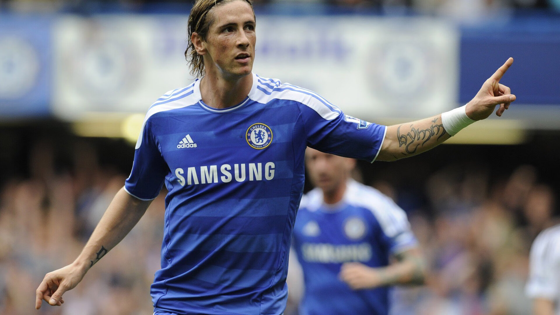 绝世“泡泡”特技，詹姆斯高难度扣篮震撼全场！