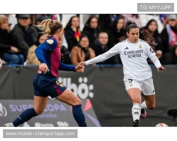 皇马女足又被巴萨打爆！0-4惨案震碎主场纪录